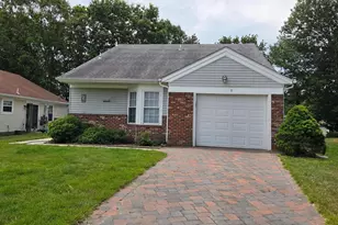9 Dove Tree Ct, Barnegat, NJ 08005 - Photo 2