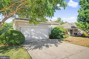 42 Seagull Dr, Tuckerton, NJ 08087 - Photo 2