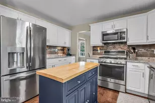 1254 Hereford Close, Toms River, NJ 08753 - Photo 10