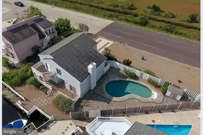 680 Newell Avenue, Manahawkin, NJ 08050 - Photo 2