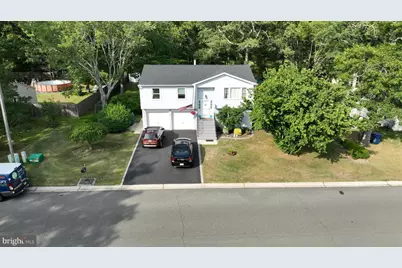 33 Country Club Boulevard, Little Egg Harbor, NJ 08087 - Photo 1