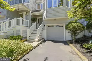 326 Scarlet Ct, Toms River, NJ 08753 - Photo 1