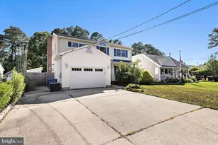 195 S South Lakeshore Dr, Manahawkin, NJ 08050 - Photo 4