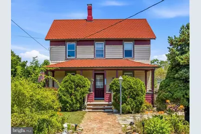 674 E Bay Avenue, Barnegat, NJ 08005 - Photo 2