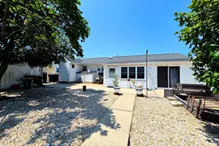 22 N Forecastle Dr, Tuckerton, NJ 08087 - Photo 10