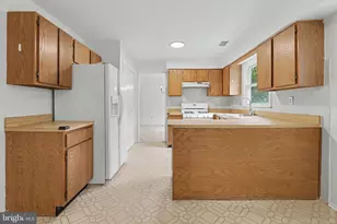 1075 Torremolinos Ct, Toms River, NJ 08753 - Photo 16