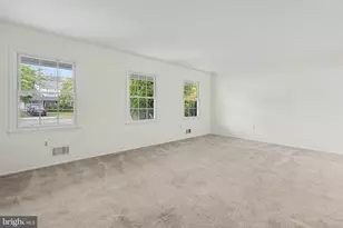 1075 Torremolinos Ct, Toms River, NJ 08753 - Photo 8