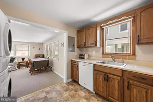 114 W Delaware Ave, Long Beach, NJ 08008 - Photo 12