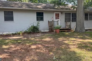 318 Laurel Blvd, Lanoka Harbor, NJ 08734 - Photo 1