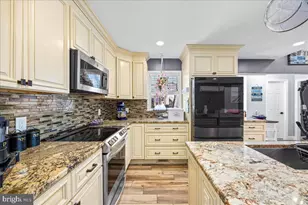 89 Benjamin Blvd, Manahawkin, NJ 08050 - Photo 34