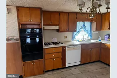 100 Roberts, Toms River Township, NJ 08755 - Photo 12
