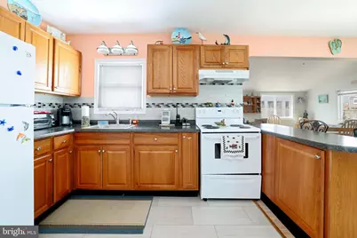 14 S Los Angeles Drive, Tuckerton, NJ 08087 - Photo 10