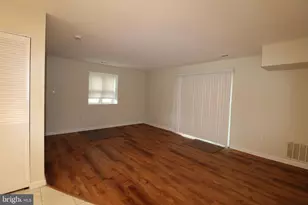 32 Pin Oak Ln, Tuckerton, NJ 08087 - Photo 8