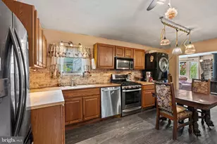 109 E Mohawk Dr, Tuckerton, NJ 08087 - Photo 10