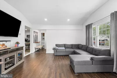 530 Bradley Boulevard, Toms River Township, NJ 08753 - Photo 4