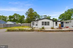 530 Bradley Blvd, Toms River Township, NJ 08753 - Photo 2