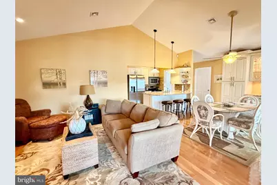 211 S William Cook Boulevard, Manahawkin, NJ 08050 - Photo 18