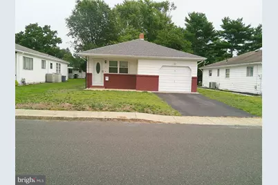 75 Montserrat Street, Toms River, NJ 08757 - Photo 2