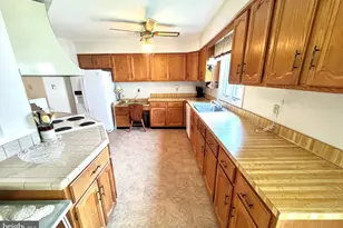 34 Sycamore Rd, Manahawkin, NJ 08050 - Photo 14