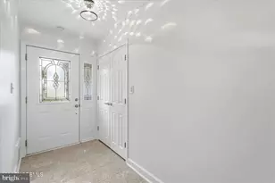 8 Seville Pl, Toms River, NJ 08757 - Photo 8