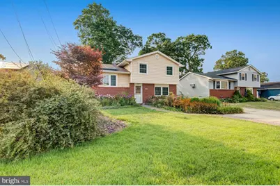 327 Twin Lakes Boulevard, Little Egg Harbor, NJ 08087 - Photo 2