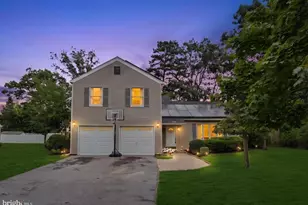 1005 Eastwind Ave, Toms River, NJ 08753 - Photo 1