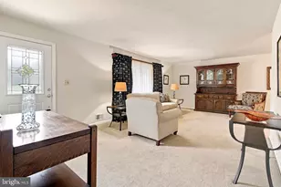 293 Timberline Pl, Brick, NJ 08723 - Photo 8