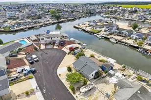 134 E Potomac Dr, Little Egg Harbor, NJ 08087 - Photo 2