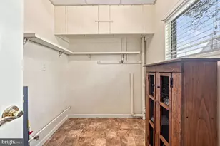 17 W Sail Dr, Mystic Islands, NJ 08087 - Photo 58
