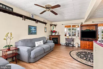 17 W Sail Drive, Mystic Islands, NJ 08087 - Photo 38