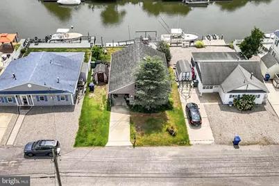 17 W Sail Drive, Mystic Islands, NJ 08087 - Photo 36