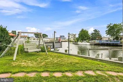 17 W Sail Drive, Mystic Islands, NJ 08087 - Photo 26