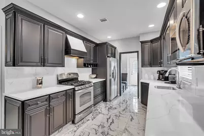 146 N Main Street N, Manahawkin, NJ 08050 - Photo 2