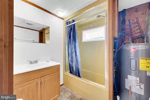215 E Bay Ave, Manahawkin, NJ 08050 - Photo 10