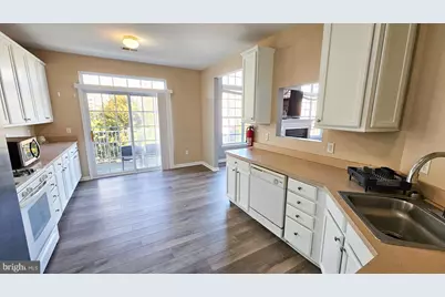 51 Farrah Drive #1611, Manahawkin, NJ 08050 - Photo 10
