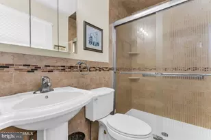 193 Torrey Pines Dr, Berkeley, NJ 08757 - Photo 16