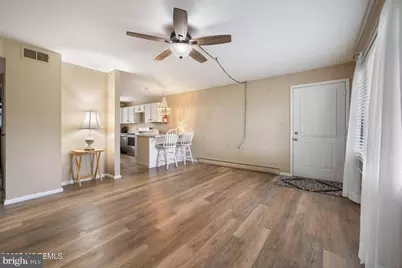39 E Cambridge Court, Lakewood, NJ 08701 - Photo 10