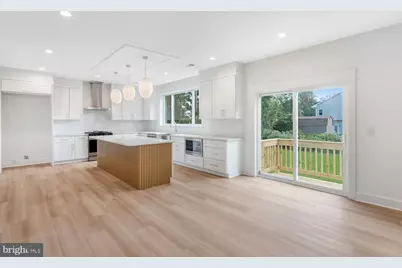 327 Arlington Avenue N, Berkeley, NJ 08721 - Photo 6