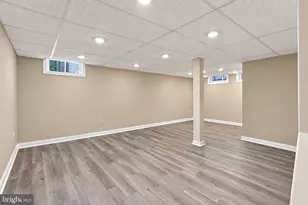 9 Hedge St, Toms River, NJ 08753 - Photo 32