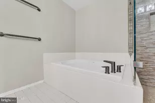 5302 Belmont Ct, Toms River, NJ 08755 - Photo 32