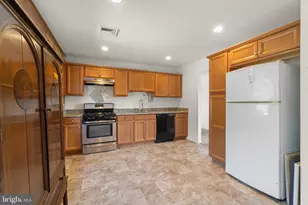 214 Haines St E, Lanoka Harbor, NJ 08734 - Photo 8