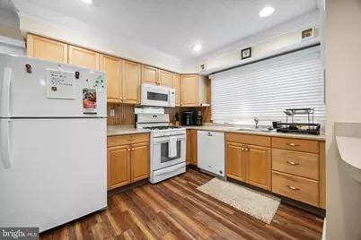 115 Swan Boulevard, Toms River, NJ 08753 - Photo 6