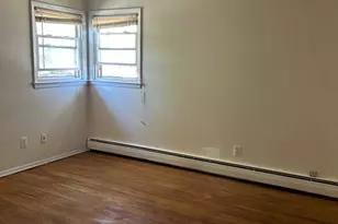 16 Steyn Pl, Passaic, NJ 07055 - Photo 10