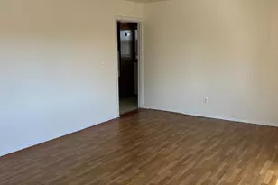 16 Steyn Pl, Passaic, NJ 07055 - Photo 6