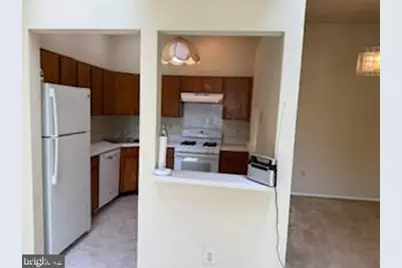 205 Rachel Court, Franklin Park, NJ 08823 - Photo 10