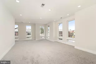 112 Village Dr, Montgomery Township, NJ 08558 - Photo 16