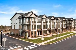 112 Village Dr, Montgomery Township, NJ 08558 - Photo 2