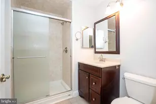 22 Amberly Ct, Franklin Park, NJ 08823 - Photo 20