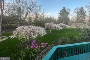 25 Golf View Dr, Princeton, NJ 08540 - Photo 2