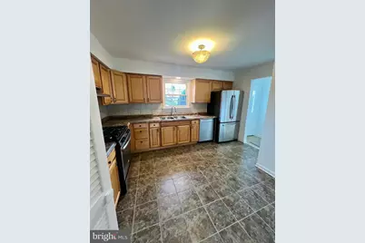 402 Windsor Court, Hillsborough Township, NJ 08844 - Photo 12